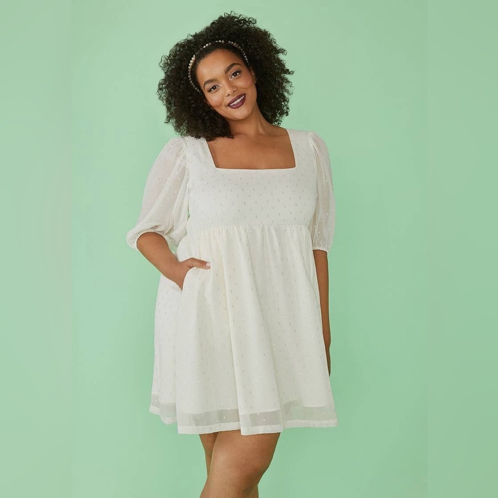 NEW ModCloth White Babydoll Dress With Square Neck And 3/4 Sleeves, Size M